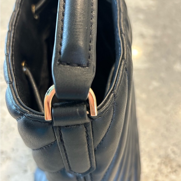 Michael Kors Suri Bucket Crossbody - Picture 8 of 16